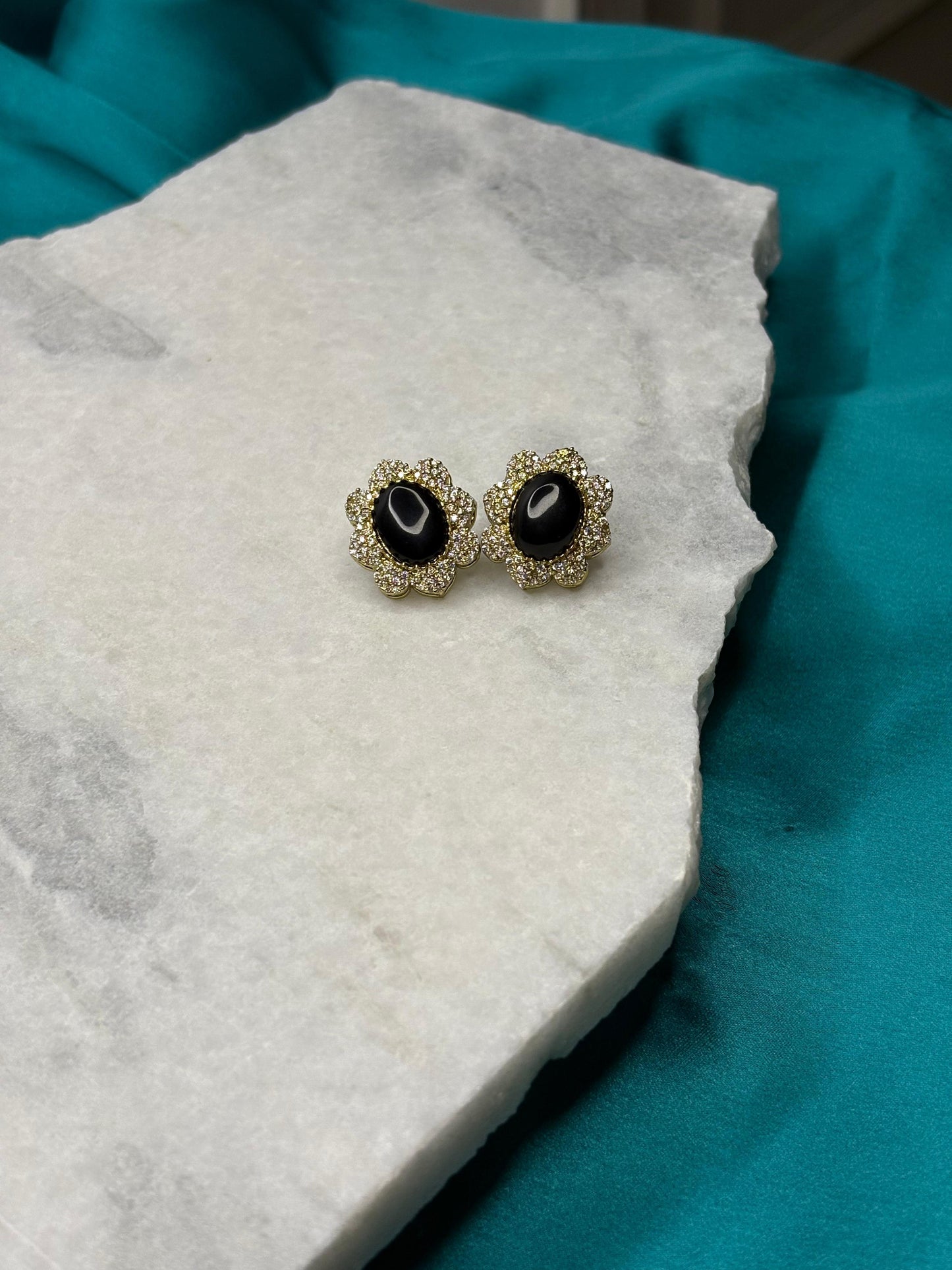 Royal Touch Kundan Stud Earrings | Traditional Ethnic Jewellery