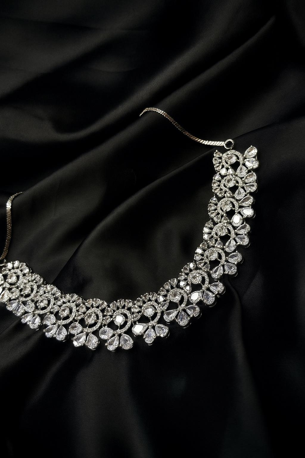 Moonlit Glimmer – Reflects the sparkling, silvery shine like moonlight.