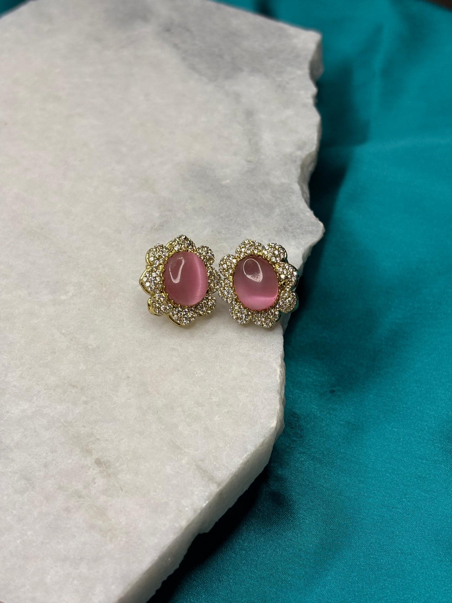 Royal Touch Kundan Stud Earrings | Traditional Ethnic Jewellery