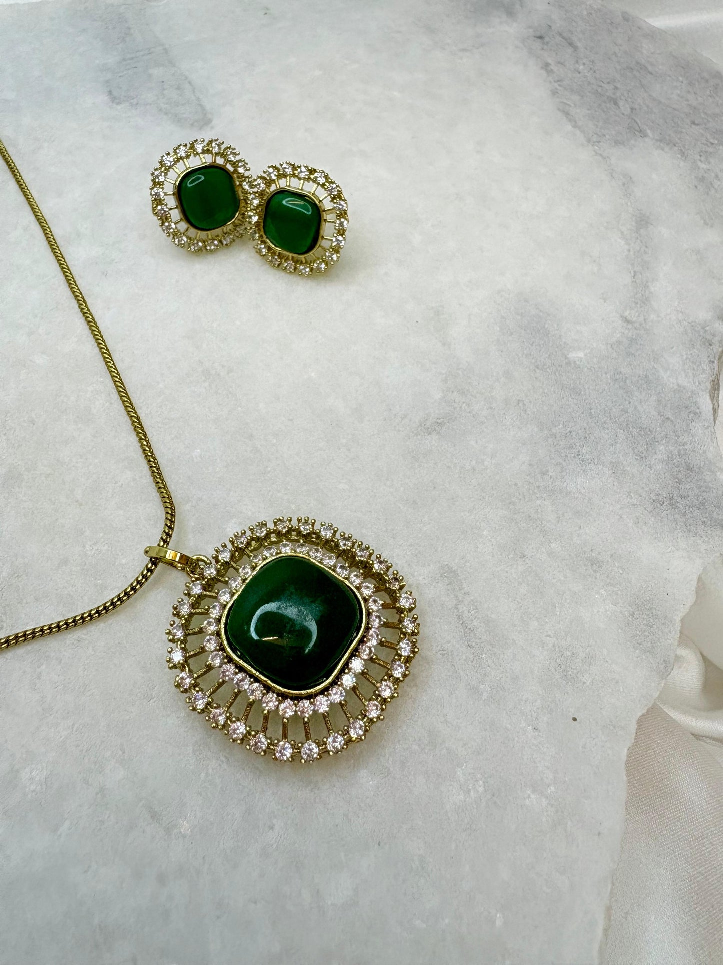 Green Grace Kundan Necklace Set with Earrings | Festive Artificial Jewellery