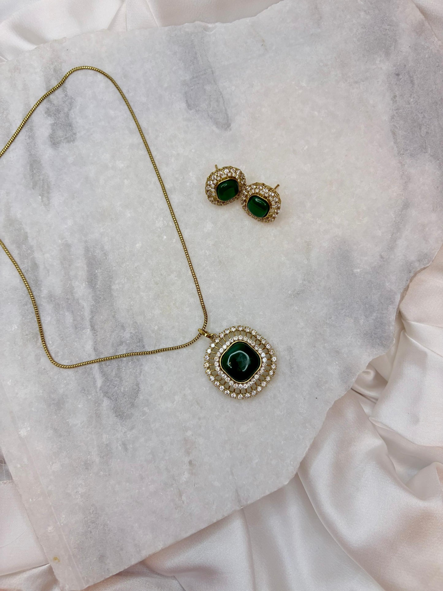 Green Grace Kundan Necklace Set with Earrings | Festive Artificial Jewellery