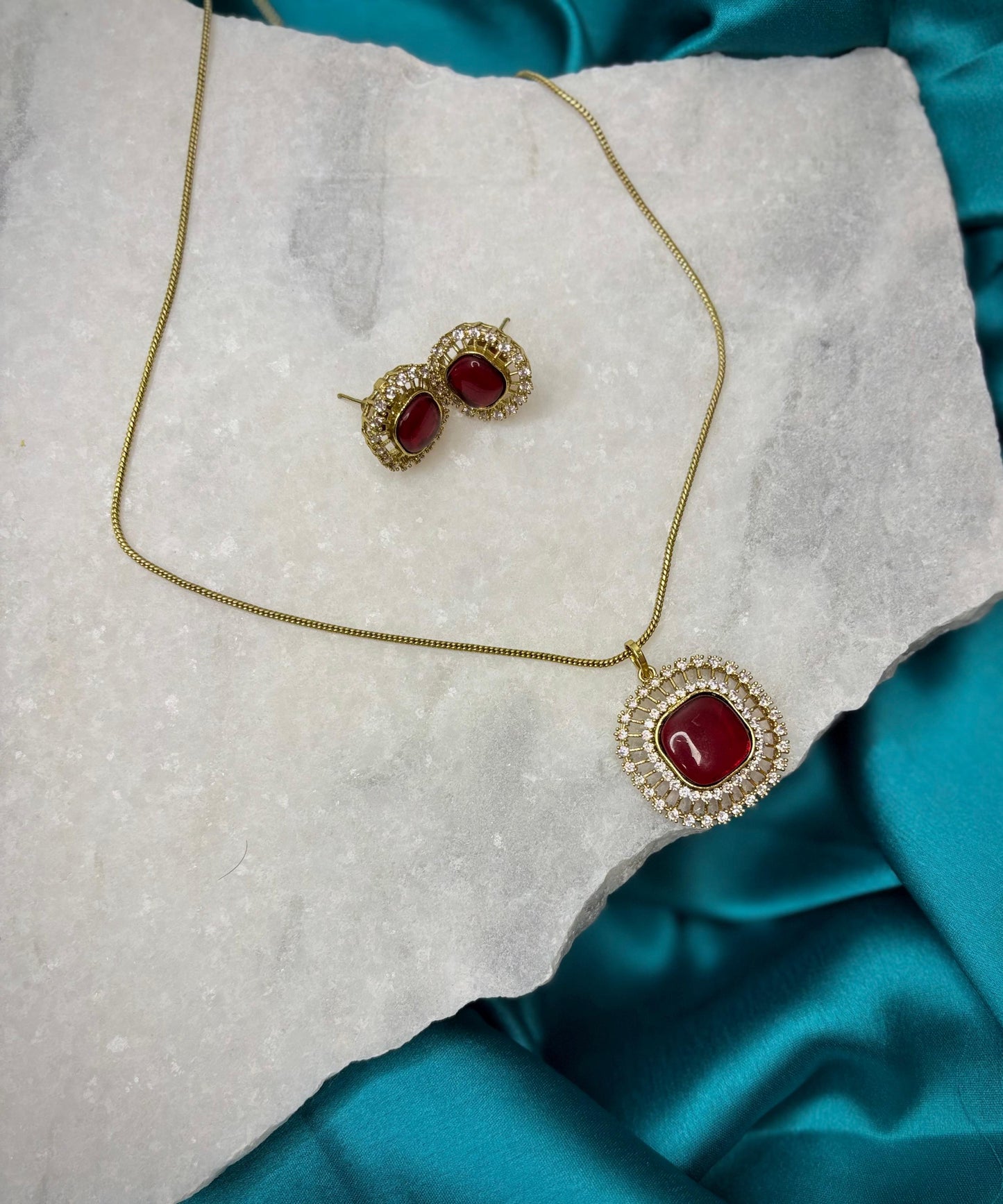 Mehroon Kundan Necklace Set with Earrings | Festive Jewellery