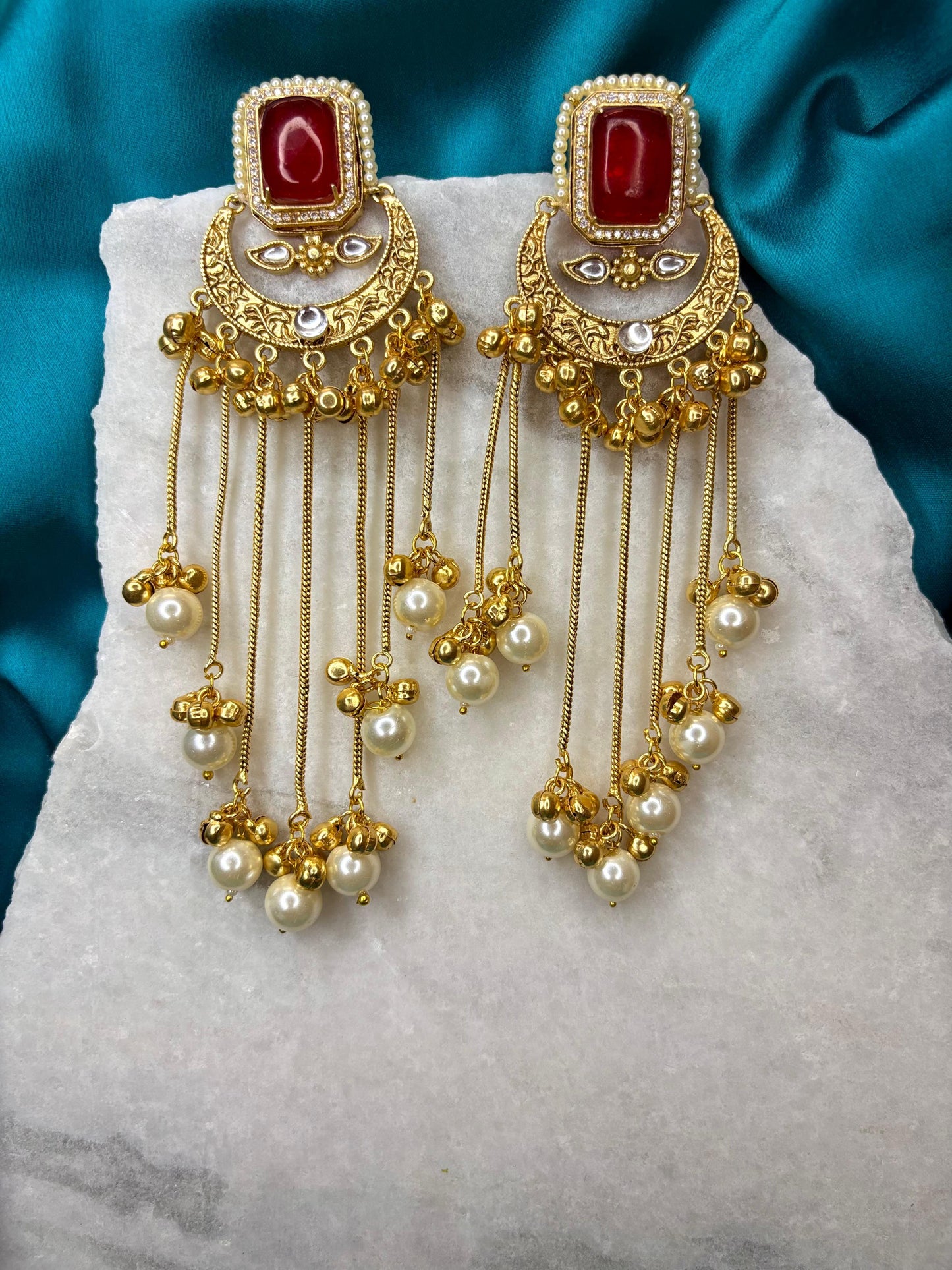 Meera’s ChandBaalis Earrings – Traditional Kundan-Style Chandbalis for Ethnic Elegance